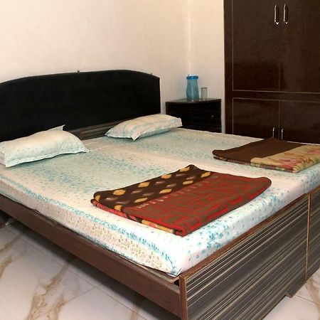 Hotel Tamilnadu Kashi Varanasi Exteriör bild