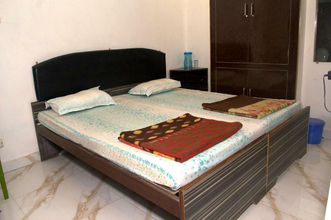 Hotel Tamilnadu Kashi Varanasi Exteriör bild
