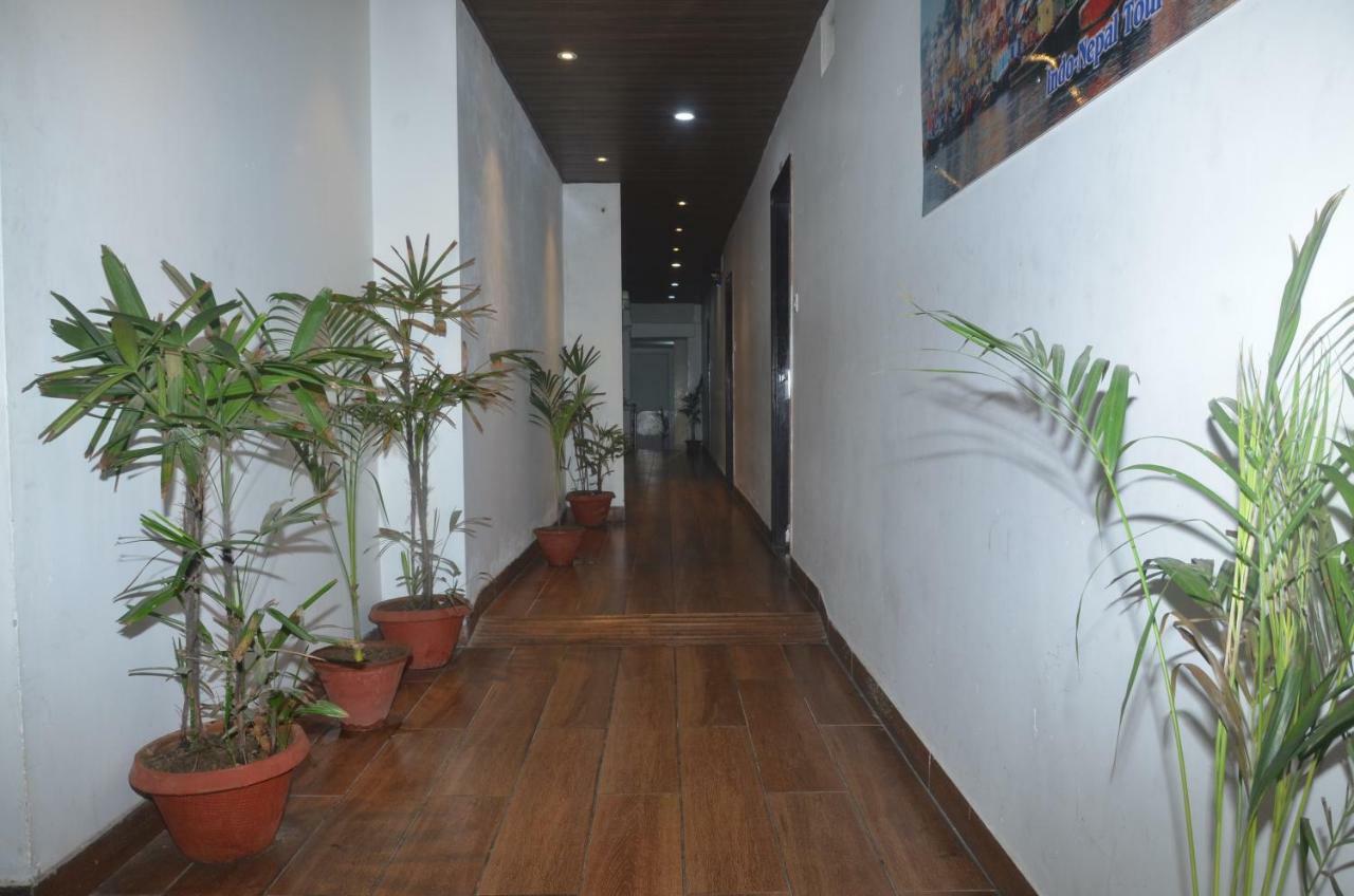 Hotel Tamilnadu Kashi Varanasi Exteriör bild