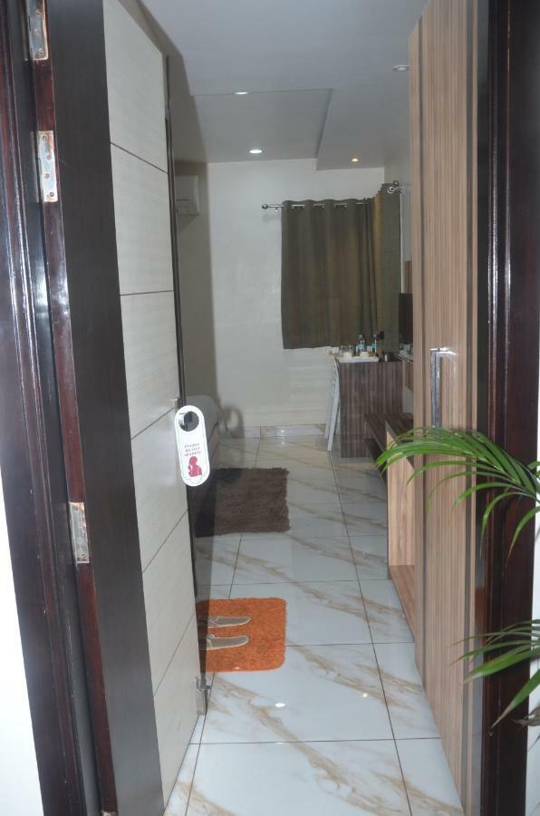Hotel Tamilnadu Kashi Varanasi Exteriör bild
