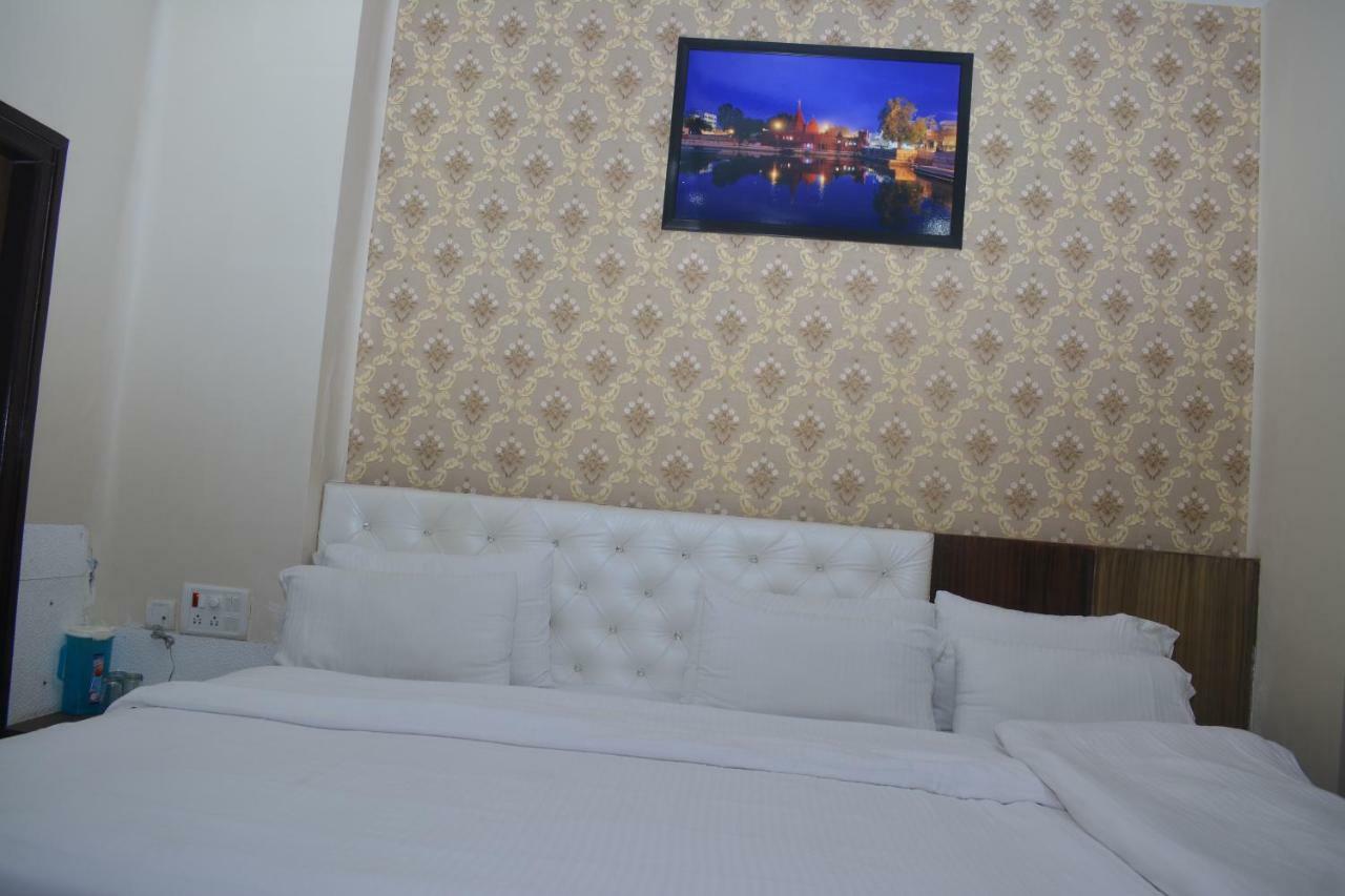 Hotel Tamilnadu Kashi Varanasi Exteriör bild